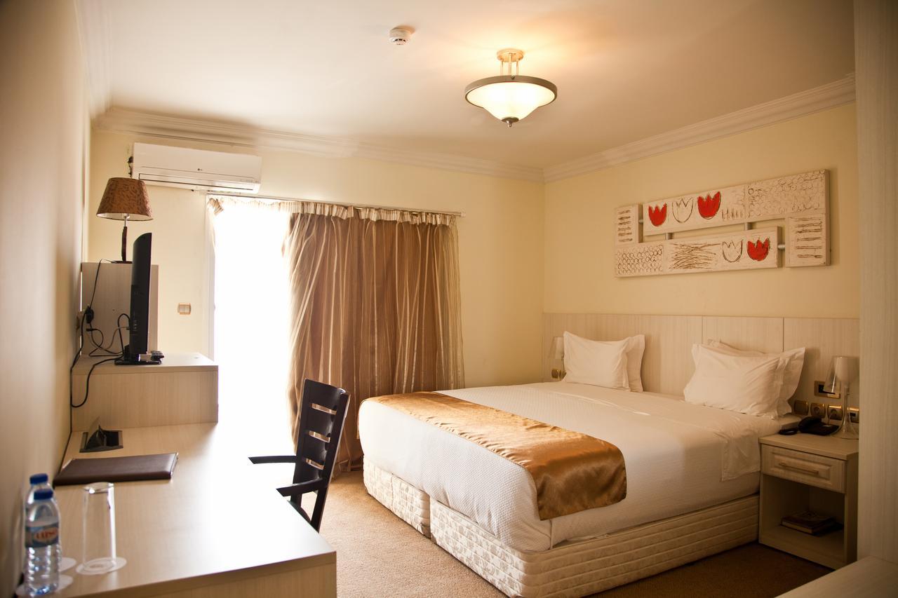 Hotel Florenca Luanda Eksteriør billede